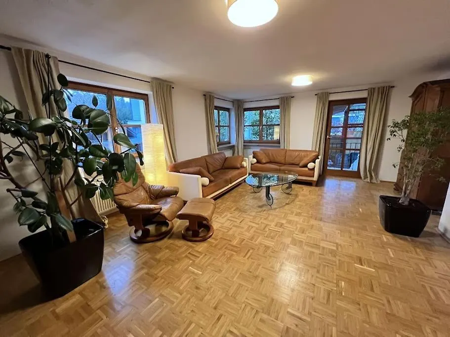 Garten-Ferienwohnung Seppi Tutzing Apartment