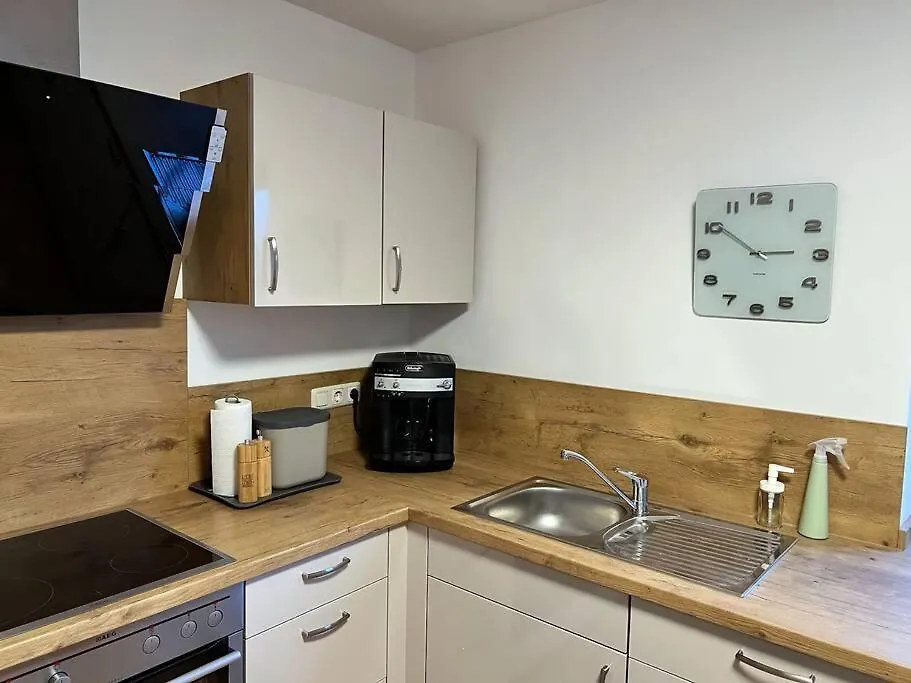 Garten-Ferienwohnung Seppi Tutzing 0*,