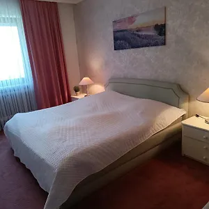 Privatunterkunft Mit Sonnenaufgang Und Ruhiger Innenhof Obergeschoss Bei Koberstein, Tutzing